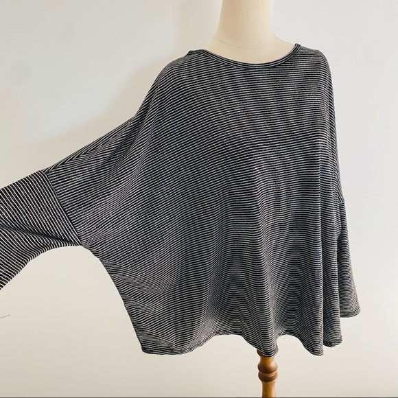 Seed Heritage black & white striped long sleeve batwing top size medium - Picture 3 of 7